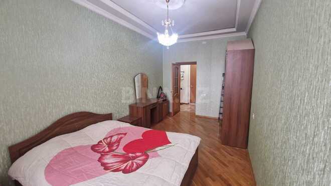 Satılır 2 otaqlı köhnə tikili 60 m², Nizami m., photo 7 from 12