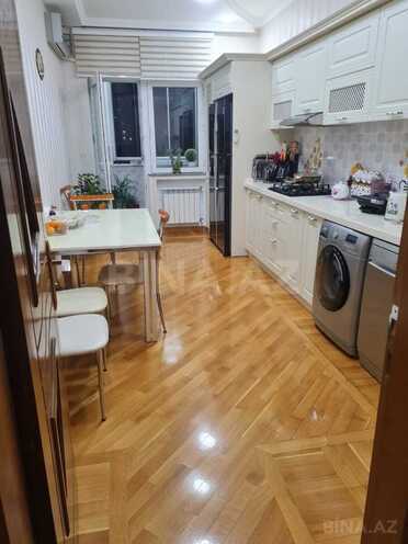 Сдаётся 3-комн. новостройка 110 м², м. Низами, photo 9 from 15