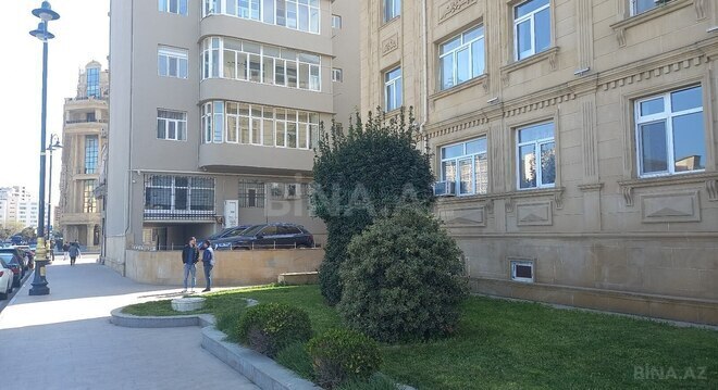 Satılır 2 otaqlı köhnə tikili 50 m², Gənclik m., photo 1 from 18