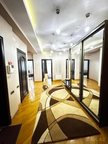 Сдаётся 3-комн. новостройка 135 м², м. 28 мая, photo 7 from 22