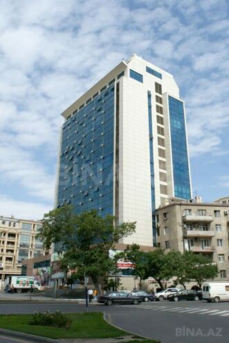 Сдаётся 1-комн. новостройка 60 м², м. Низами, photo 1 from 18