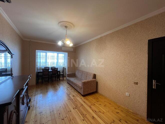 Satılır 2 otaqlı köhnə tikili 65 m², Həzi Aslanov m., photo 1 from 17