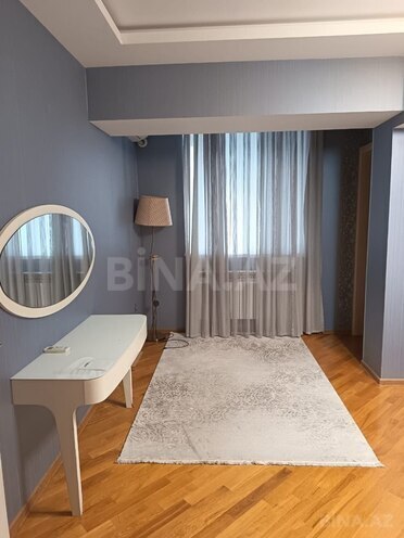 Сдаётся 3-комн. вторичка 95 м², Ясамальский р., photo 1 from 17