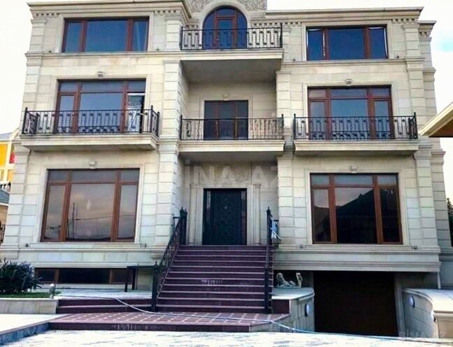 Satılır 8 otaqlı həyət evi/bağ evi 700 m², Qara Qarayev m., photo 1 from 10
