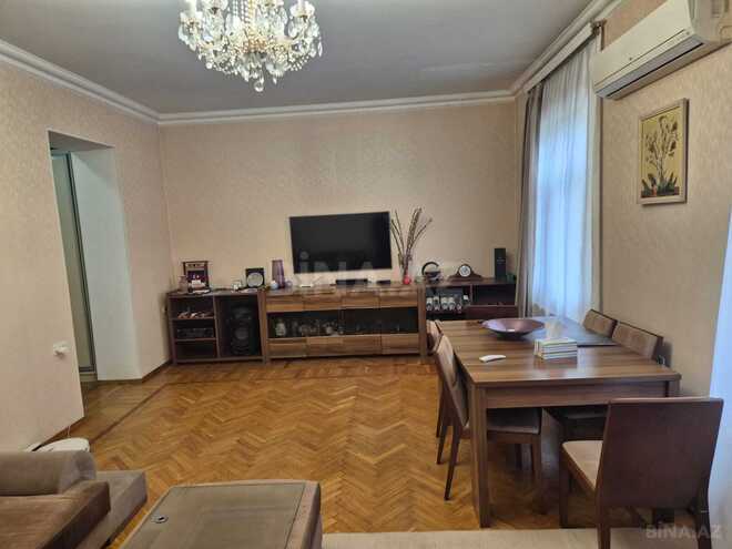 Satılır 3 otaqlı köhnə tikili 90 m², Nəriman Nərimanov m., photo 1 from 28