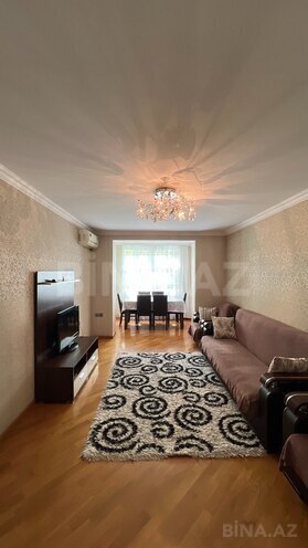 Продаётся 3-комн. вторичка 75 м², м. Низами, photo 1 from 15