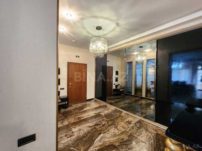 Сдаётся 3-комн. новостройка 160 м², м. Низами, photo 17 from 18