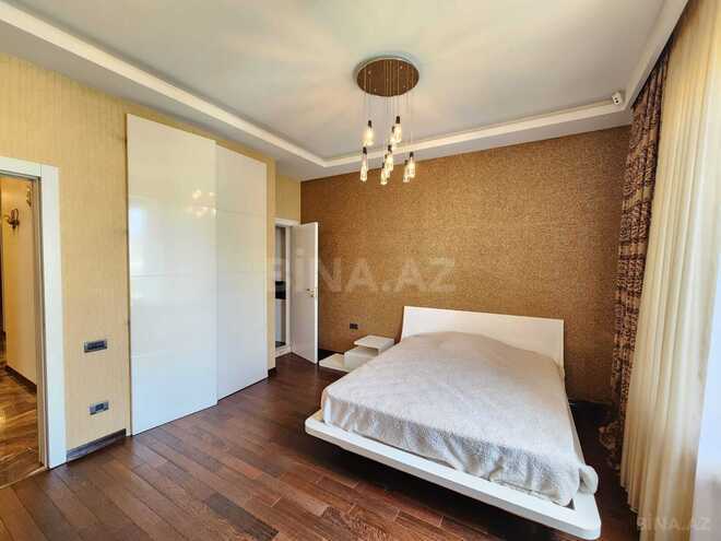 Сдаётся 3-комн. новостройка 160 м², м. Низами, photo 8 from 18