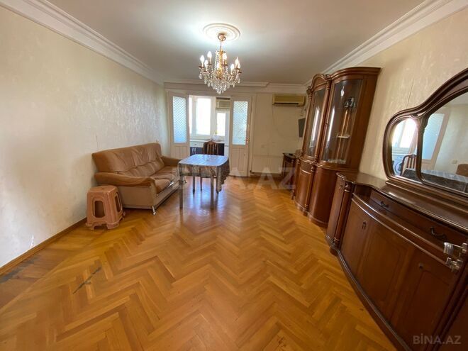 Продаётся 4-комн. вторичка 80 м², м. Мемар Аджеми, photo 3 from 12
