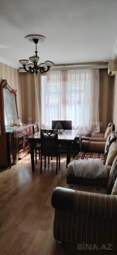 Продаётся 2-комн. вторичка 50 м², м. Ази Асланов, photo 1 from 8