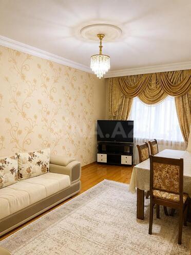 Satılır 3 otaqlı köhnə tikili 80 m², Yeni Günəşli q., photo 1 from 21