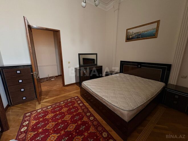 Сдаётся 5-комн. вторичка 136 м², м. Низами, photo 10 from 14