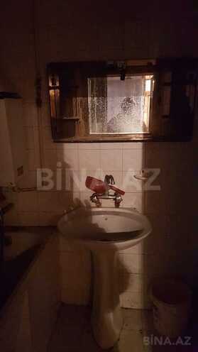 Satılır 2 otaqlı köhnə tikili 60 m², İnşaatçılar m., photo 4 from 16