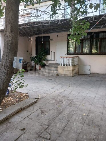Продаётся 5-комн. вторичка 120 м², м. Халглар Достлугу, photo 1 from 14