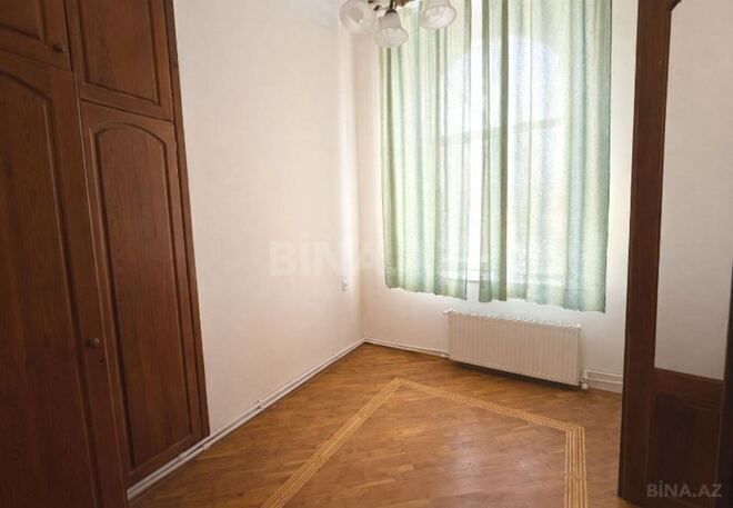 İcarəyə verilir 5 otaqlı köhnə tikili 136 m², Sahil m., photo 10 from 14