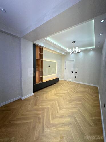 Продаётся 3-комн. новостройка 87 м², м. Нефтчиляр, photo 1 from 14