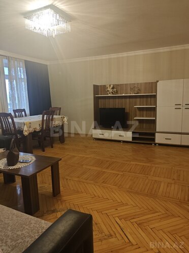 Сдаётся 2-комн. вторичка 67 м², м. Шах Исмаил Хатаи, photo 4 from 10