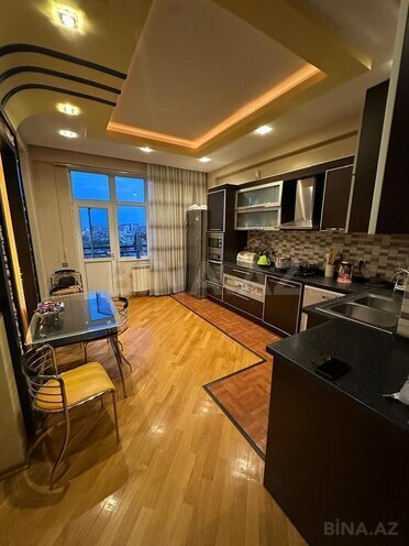 Продаётся 3-комн. новостройка 130 м², м. Низами, photo 10 from 11