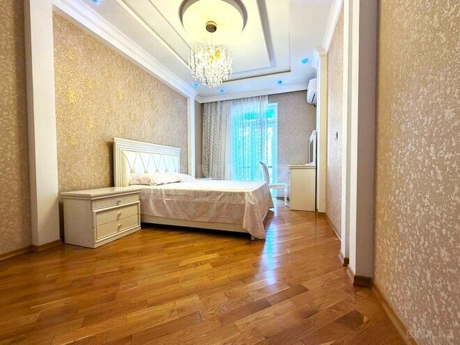 Продаётся 3-комн. вторичка 100 м², Насиминский  р., photo 9 from 18