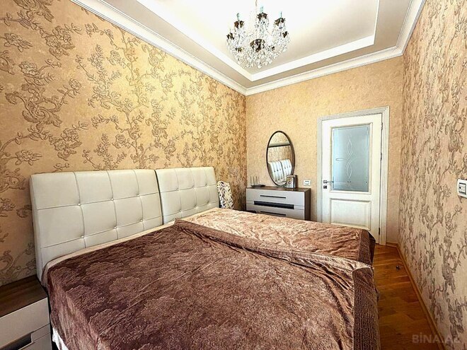 Продаётся 3-комн. вторичка 100 м², Насиминский  р., photo 12 from 18