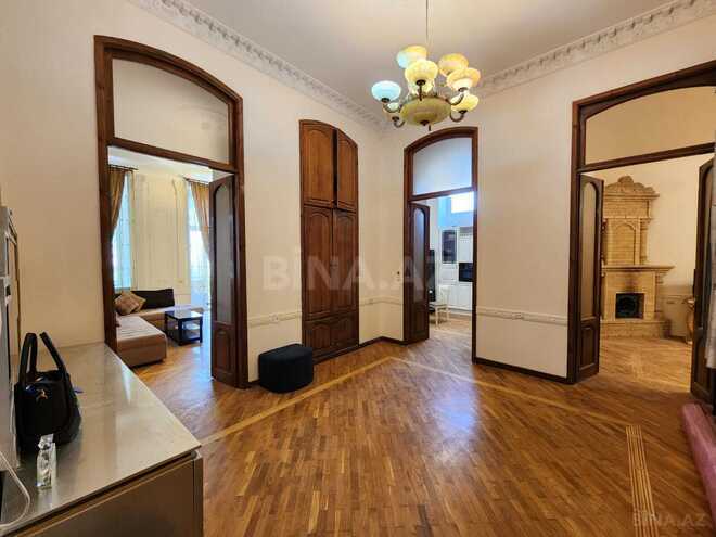 Сдаётся 4-комн. вторичка 136 м², м. Низами, photo 18 from 20