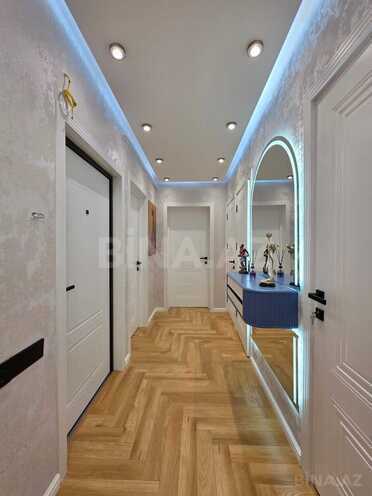 Satılır 2 otaqlı köhnə tikili 65 m², Xalqlar Dostluğu m., photo 1 from 14