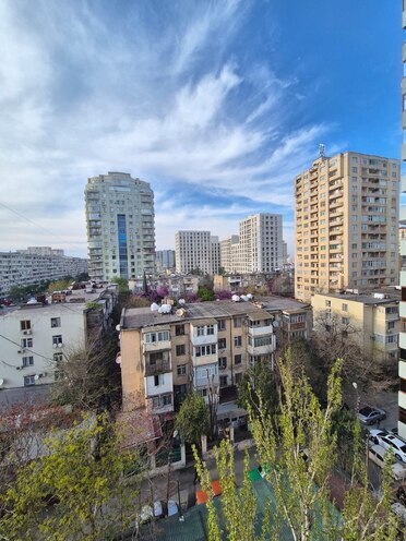 Продаётся 2-комн. вторичка 60 м², м. Иншаатчылар, photo 24 from 26