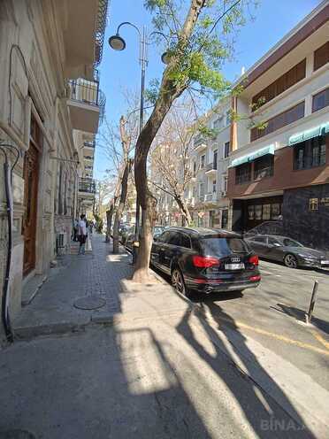 Satılır 1 otaqlı köhnə tikili 40 m², Sahil m., photo 5 from 9