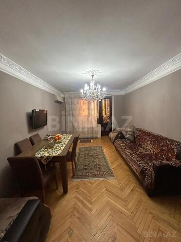 Продаётся 4-комн. вторичка 100 м², м. Элмляр Академиясы, photo 1 from 24