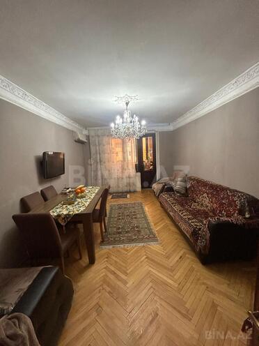 Продаётся 4-комн. вторичка 100 м², м. Элмляр Академиясы, photo 6 from 24