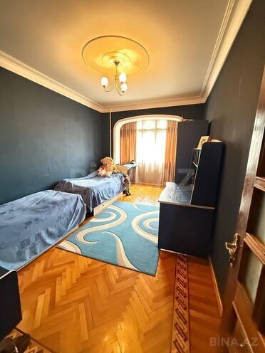 Продаётся 3-комн. вторичка 85 м², м. Азадлыг проспекти, photo 8 from 13