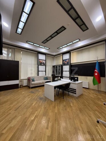 İcarəyə verilir 6 otaqlı ofis 220 m², İnşaatçılar m., photo 4 from 20
