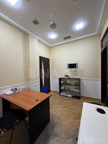 İcarəyə verilir 6 otaqlı ofis 220 m², İnşaatçılar m., photo 14 from 20