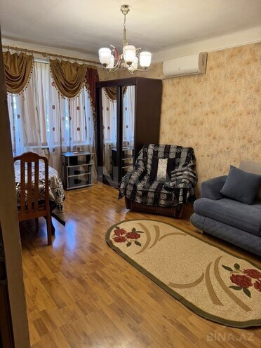 Сдаётся 1-комн. вторичка 40 м², м. Нариман Нариманов, photo 1 from 9