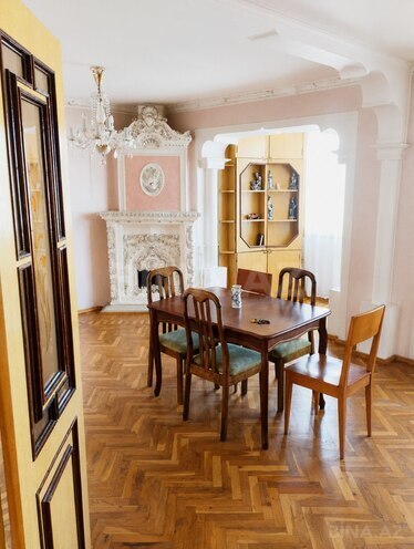 Продаётся 3-комн. вторичка 85 м², м. Элмляр Академиясы, photo 1 from 15