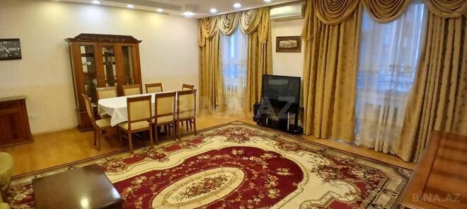 Сдаётся 3-комн. новостройка 125 м², м. Иншаатчылар, photo 1 from 22