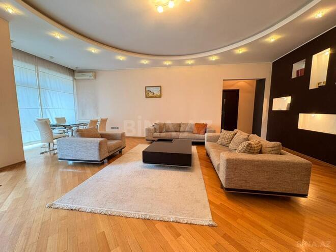 Satılır 3 otaqlı yeni tikili 140 m², 28 May m., photo 1 from 25