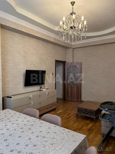 Сдаётся 3-комн. новостройка 90 м², м. Ази Асланов, photo 1 from 8