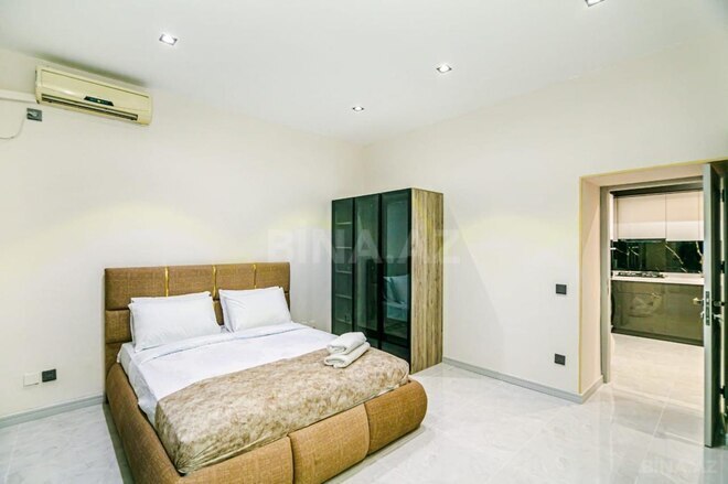 Satılır 4 otaqlı köhnə tikili 110 m², Sahil m., photo 10 from 23