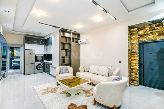 Satılır 4 otaqlı köhnə tikili 110 m², Sahil m., photo 3 from 23