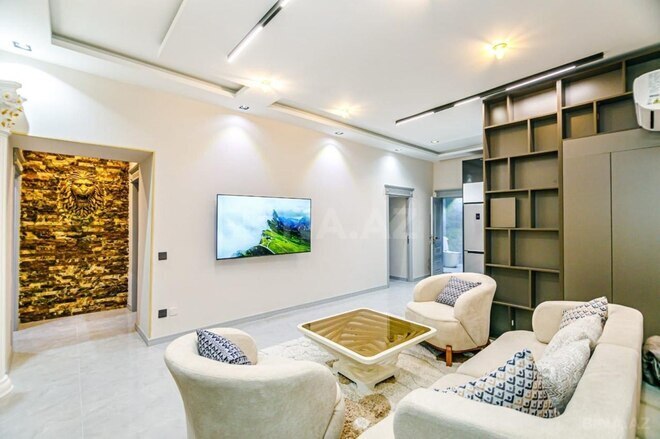 Satılır 4 otaqlı köhnə tikili 110 m², Sahil m., photo 5 from 23
