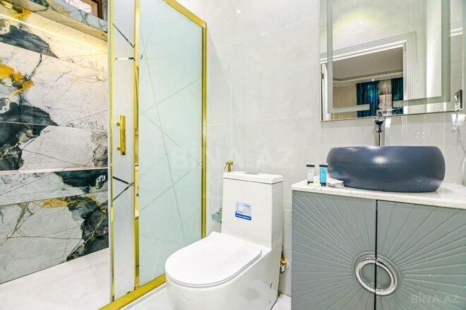 Satılır 4 otaqlı köhnə tikili 110 m², Sahil m., photo 17 from 23