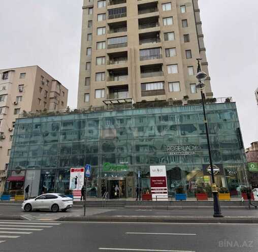 Satılır 3 otaqlı köhnə tikili 72 m², İnşaatçılar m., photo 1 from 17