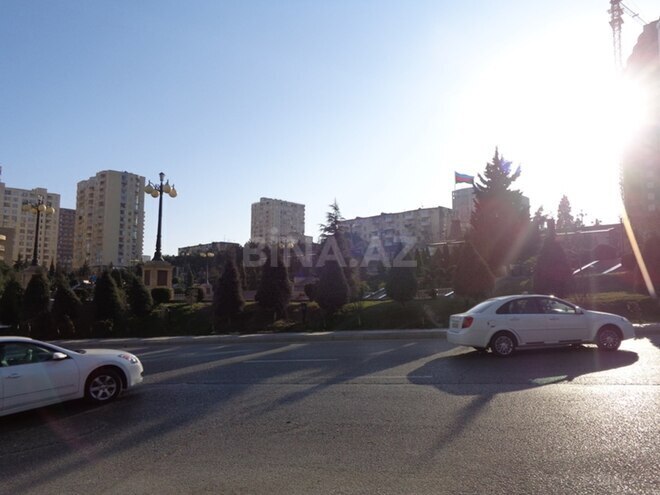 Продаётся 1-комн. вторичка 40 м², м. Элмляр Академиясы, photo 16 from 20