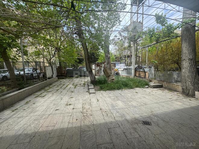 Satılır 4 otaqlı köhnə tikili 110 m², Xalqlar Dostluğu m., photo 13 from 14