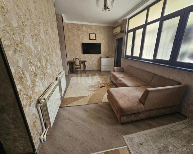 Сдаётся 2-комн. вторичка 66 м², м. Нариман Нариманов, photo 1 from 9
