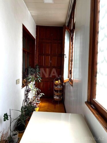Satılır 5 otaqlı köhnə tikili 130 m², Yasamal r., photo 18 from 22