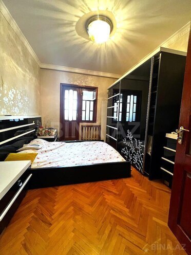 Satılır 5 otaqlı köhnə tikili 130 m², Yasamal r., photo 6 from 22