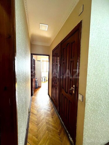 Satılır 5 otaqlı köhnə tikili 130 m², Yasamal r., photo 19 from 22