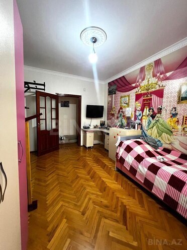 Satılır 5 otaqlı köhnə tikili 130 m², Yasamal r., photo 9 from 22